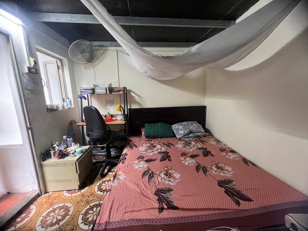 Bán nhà Phố Huế - diện tích 70m2 1 tầng - Nhà cũ ở tạm - giá 19 tỷ