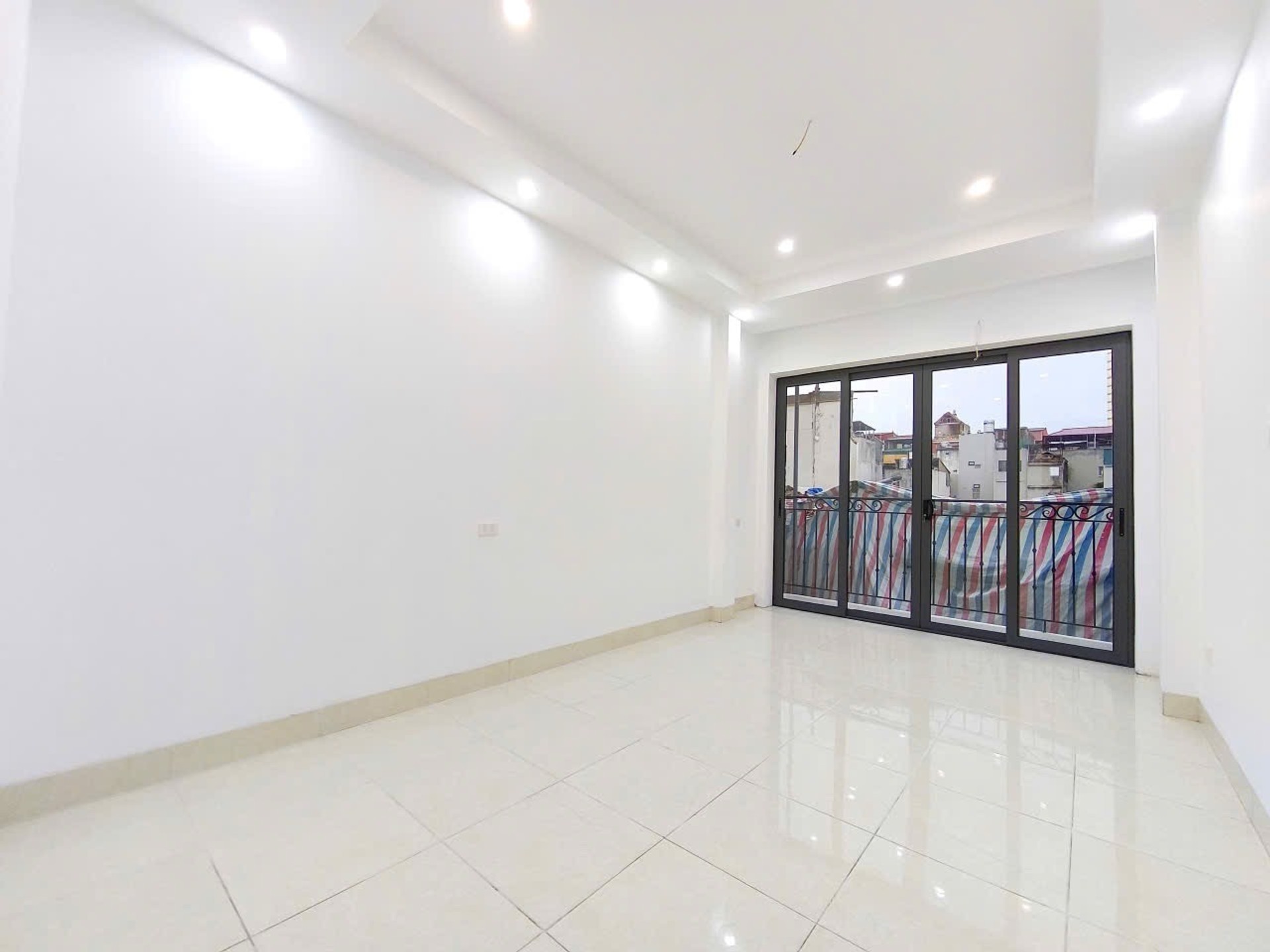 Bán nhà Cảm Hội - diện tích 25m2 5 tầng - 2 mặt ngõ thoáng - giá 9,5 tỷ