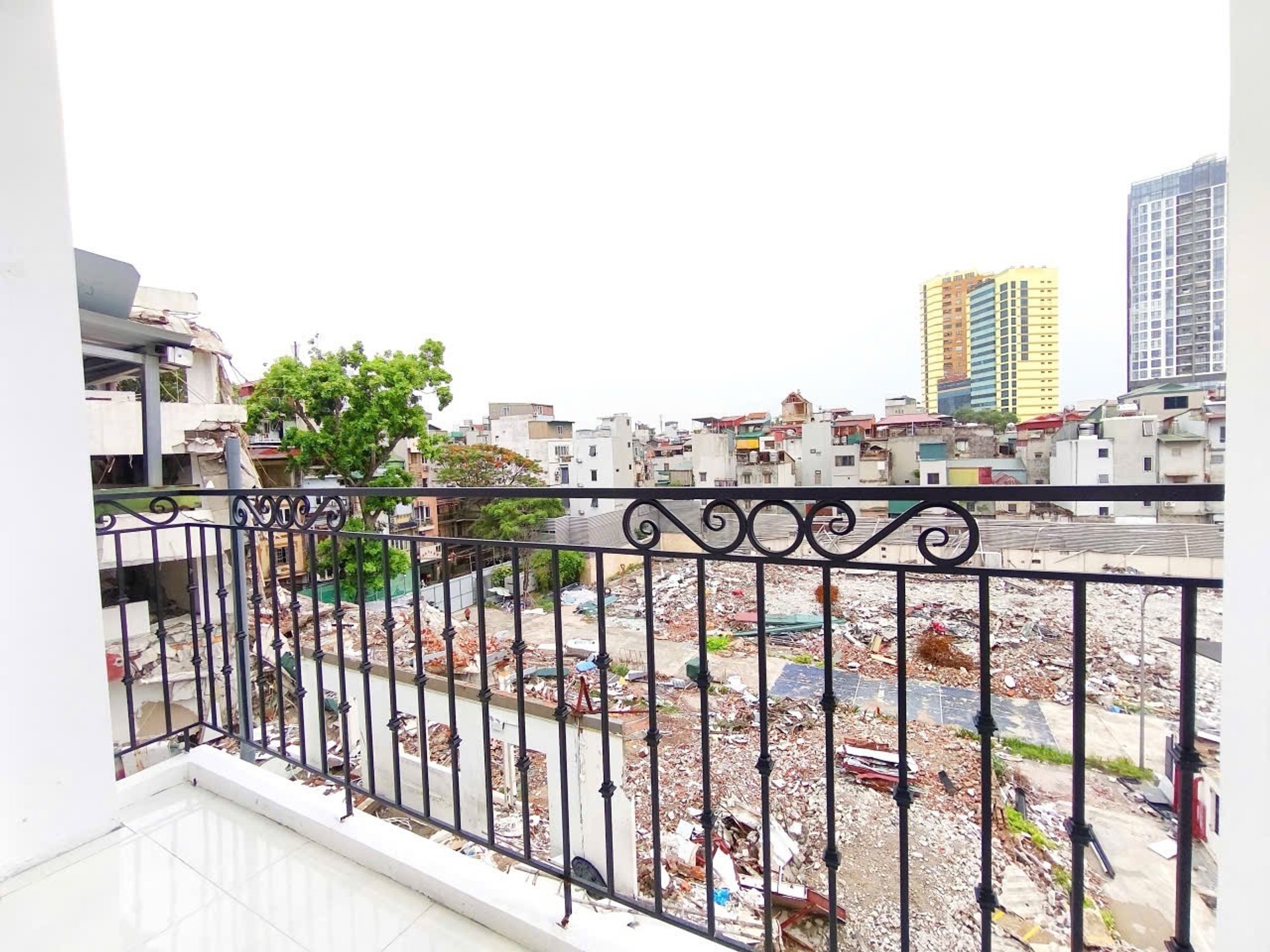 Bán nhà Cảm Hội - diện tích 25m2 5 tầng - 2 mặt ngõ thoáng - giá 9,5 tỷ