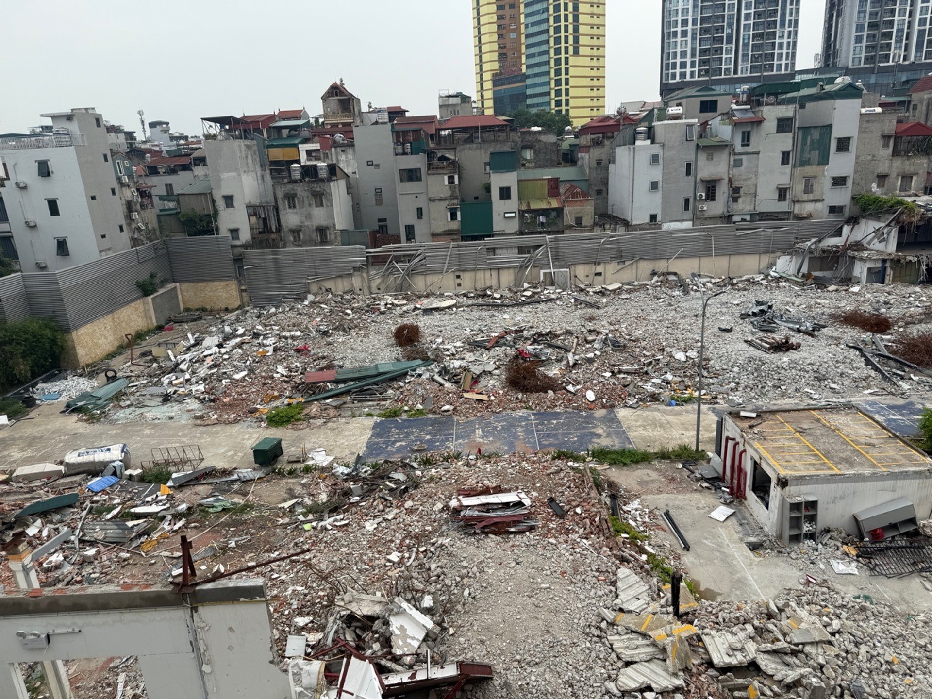 Bán nhà Cảm Hội - diện tích 25m2 5 tầng - 2 mặt ngõ thoáng - giá 9,5 tỷ