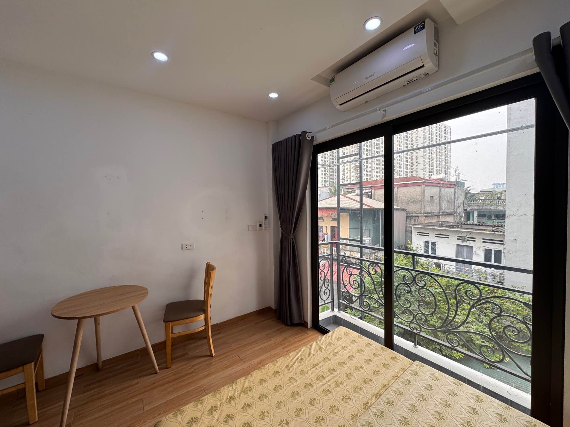 Bán nhà Minh Khai - diện tích 55m2 5 tầng - Thang máy, 2 mặt thoáng - giá 14,5 tỷ
