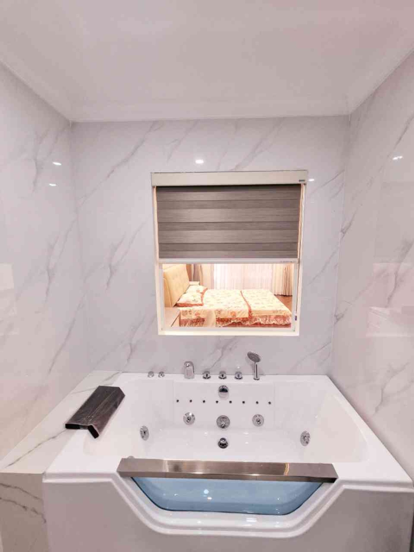 Bán nhà Thọ Lão - diện tích 42m2 7 tầng - SIÊU PHẨM LÒ Đúc - giá 19,5 tỷ