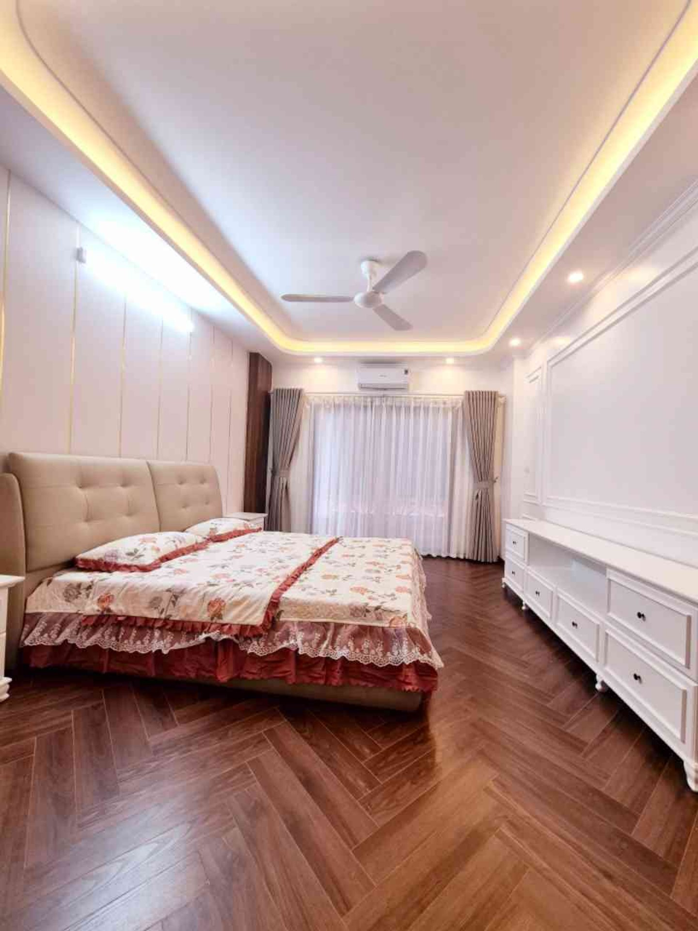 Bán nhà Thọ Lão - diện tích 42m2 7 tầng - SIÊU PHẨM LÒ Đúc - giá 19,5 tỷ