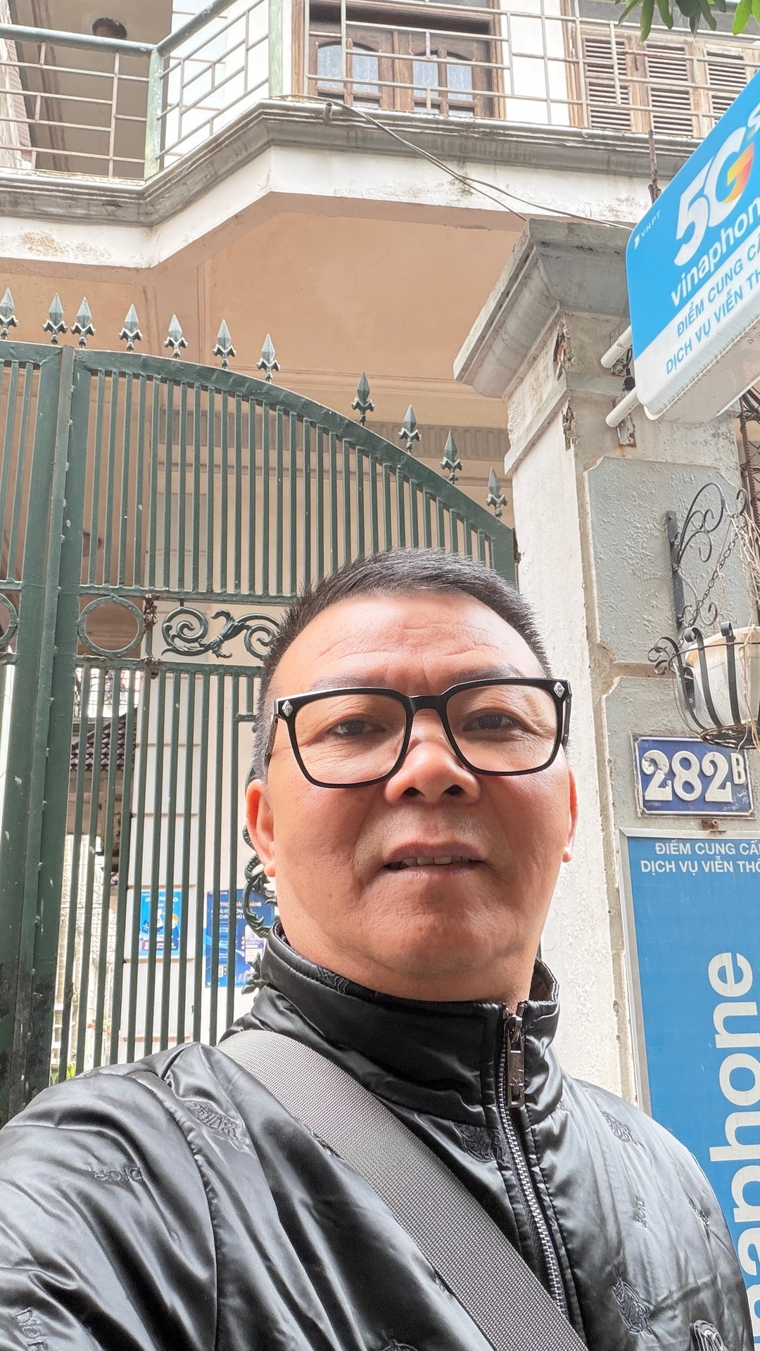 Bán nhà Âu Cơ - diện tích 250m2 3 tầng - Lô góc 2 mặt thoáng - giá 43 tỷ