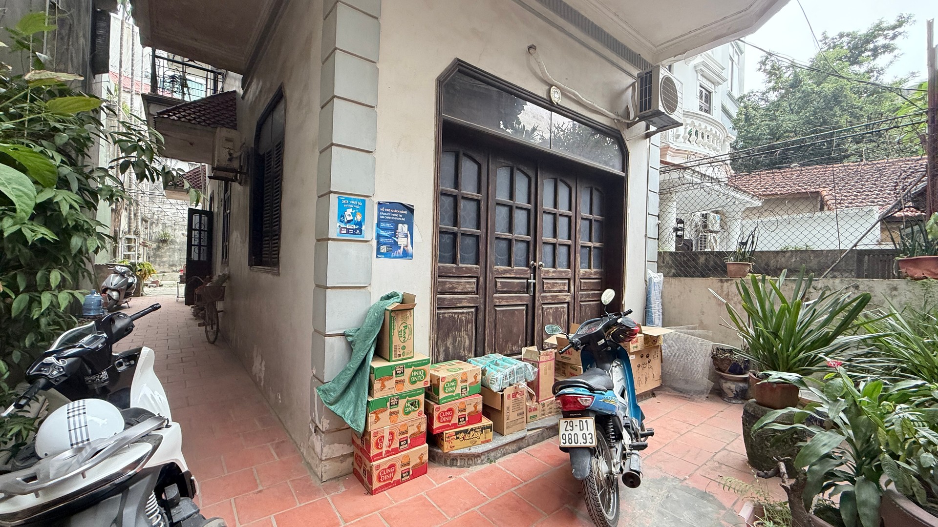 Bán nhà Âu Cơ - diện tích 250m2 3 tầng - Lô góc 2 mặt thoáng - giá 43 tỷ