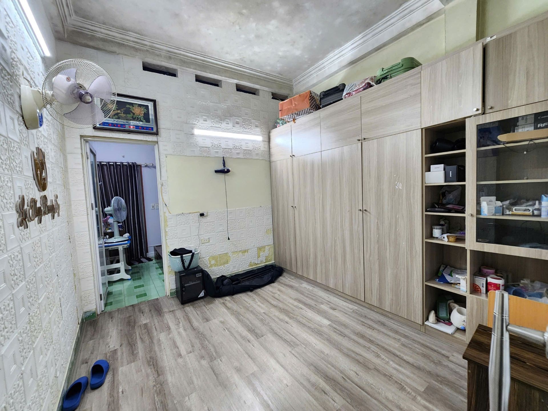 Bán nhà Tân Mai - diện tích 36m2 4 tầng - gần ô tô - giá 4,6 tỷ