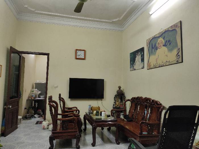 Bán nhà Đồng Nhân - diện tích 87m2 3 tầng - Gần phố - giá 30 tỷ