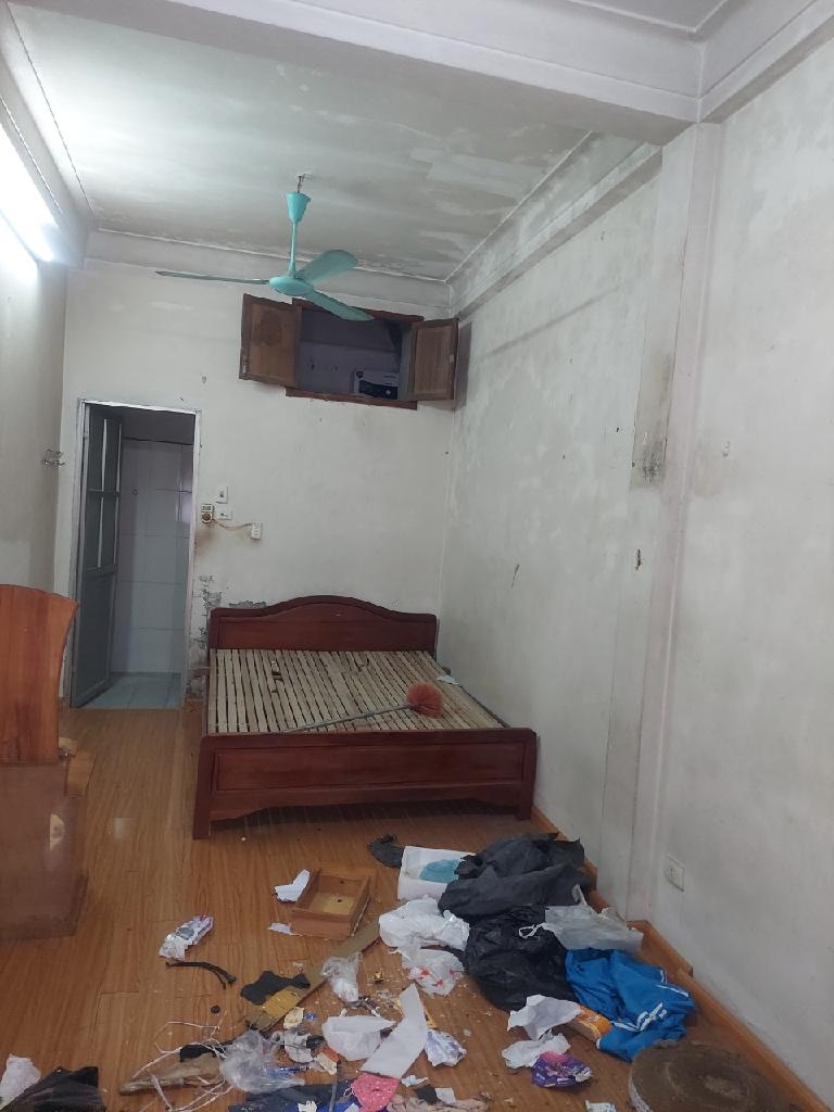 Bán nhà Giải Phóng - diện tích 82m2 6 tầng - Ô tô đỗ cửa - giá 19,9 tỷ