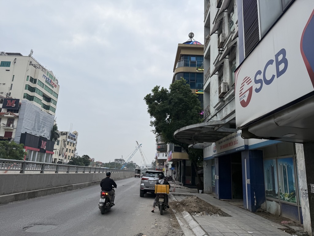 Bán nhà Kim Đồng - diện tích 62m2 5 tầng - Nhà mặt phố kinh doanh thuận lợi - giá 40 tỷ