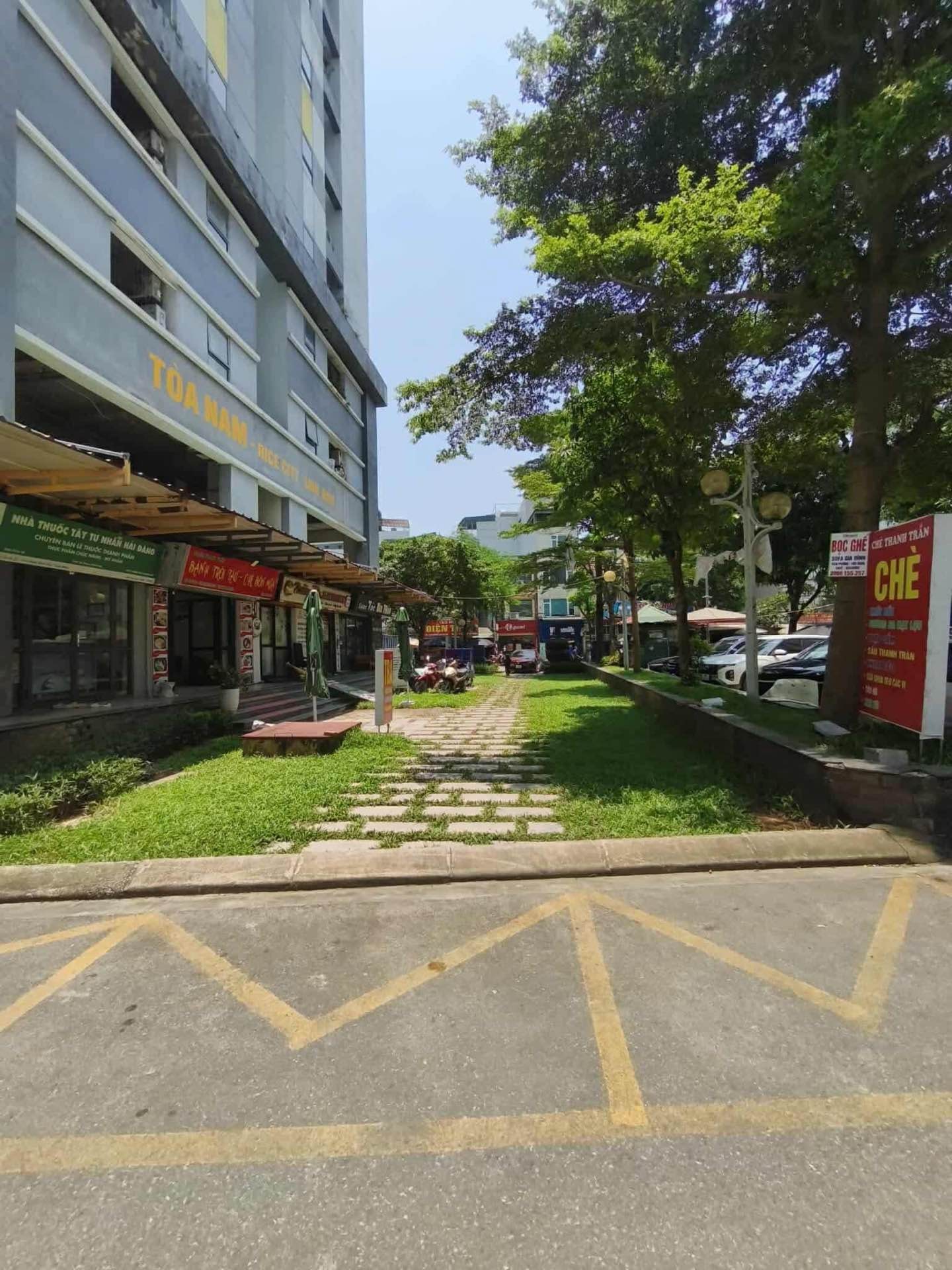 Bán nhà A1-A2 Rice City Linh Đàm - diện tích 611m2 1 tầng - Chỉ có 1 mặt tiền - giá 37,8 tỷ