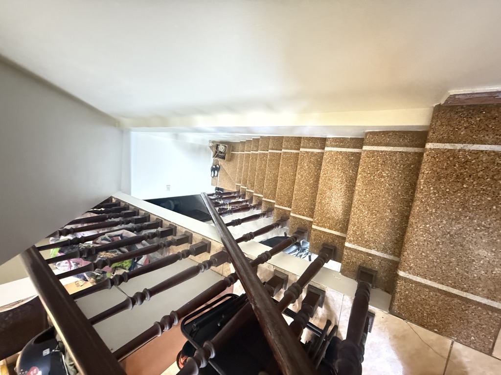Bán nhà Nguyễn Khoái - diện tích 63m2 4 tầng - Nhà đẹp hiếm có - giá 19 tỷ
