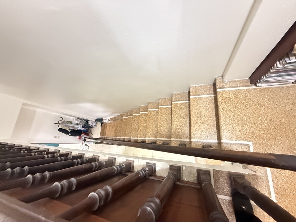 Bán nhà Nguyễn Khoái - diện tích 63m2 4 tầng - Nhà đẹp hiếm có - giá 19 tỷ