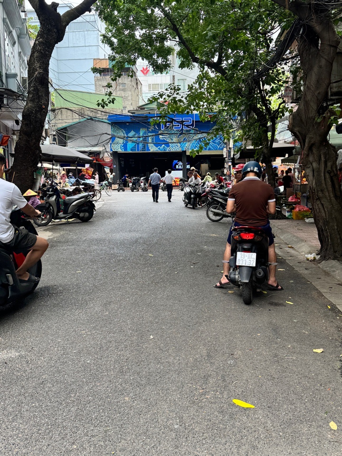 Bán nhà Yên Bái 2 - diện tích 42m2 6 tầng - Ngõ thông, kinh doanh nhỏ - giá 34 tỷ