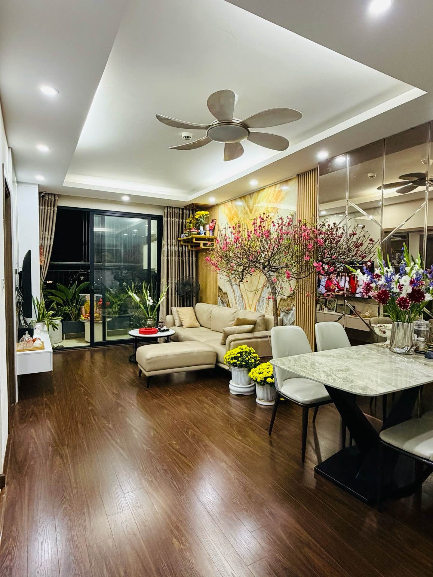Bán nhà Nguyễn Xiển - diện tích 67m2 1 tầng - Căn hộ chung cư toà Beasky - giá 7,05 tỷ