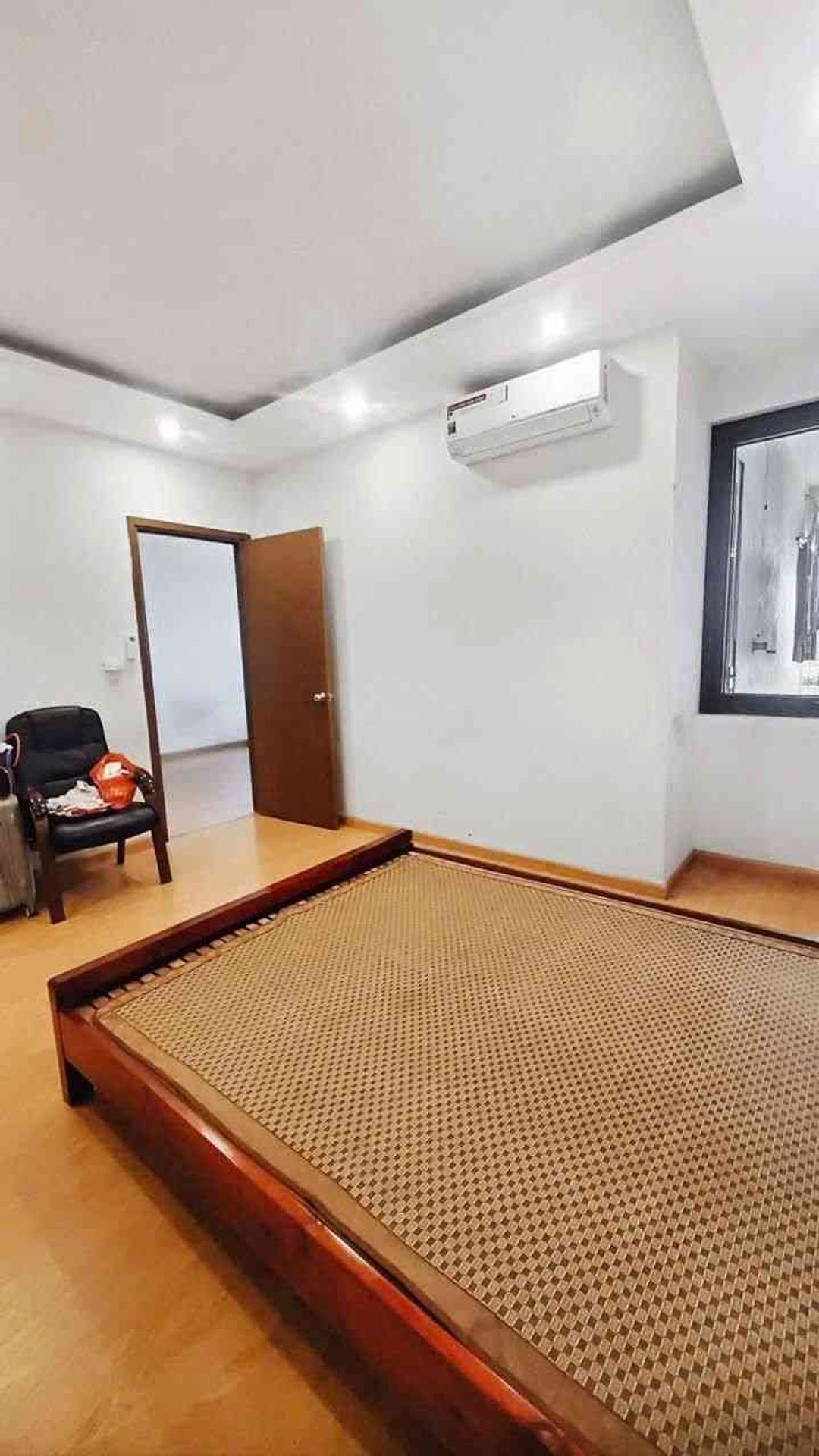 Bán nhà Hoàng Mai - diện tích 73m2 1 tầng - Nhà đẹp ở luôn - giá 5,65 tỷ