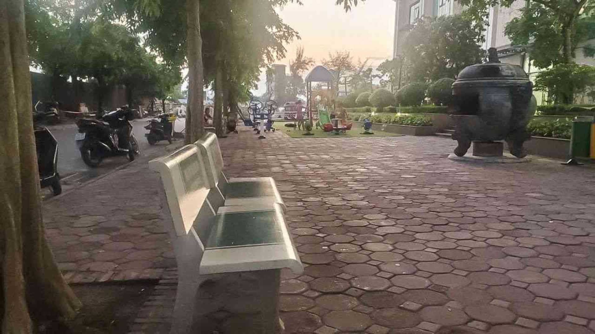 Bán nhà Hoàng Mai - diện tích 73m2 1 tầng - Nhà đẹp ở luôn - giá 5,65 tỷ