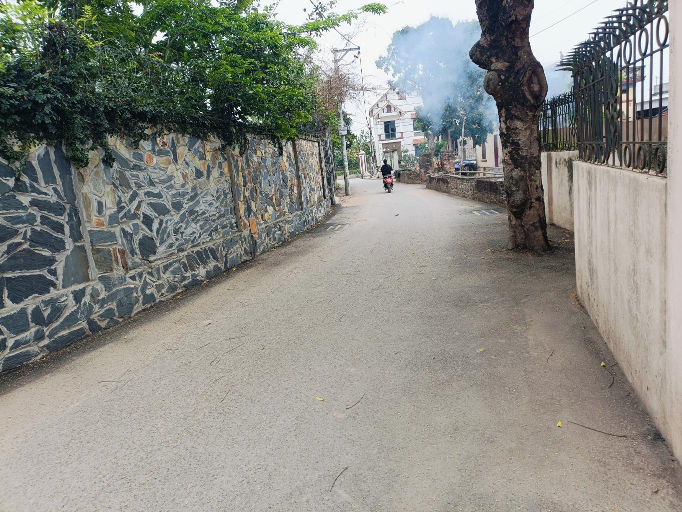 Bán nhà Đông Tảo - diện tích 2400m2 1 tầng - Lô góc - giá 47,3 tỷ