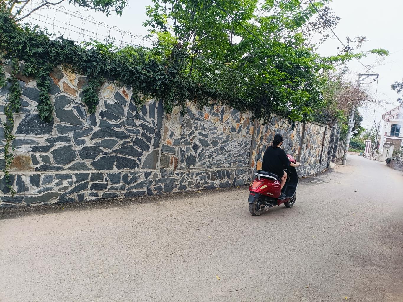 Bán nhà Đông Tảo - diện tích 2400m2 1 tầng - Lô góc - giá 47,3 tỷ