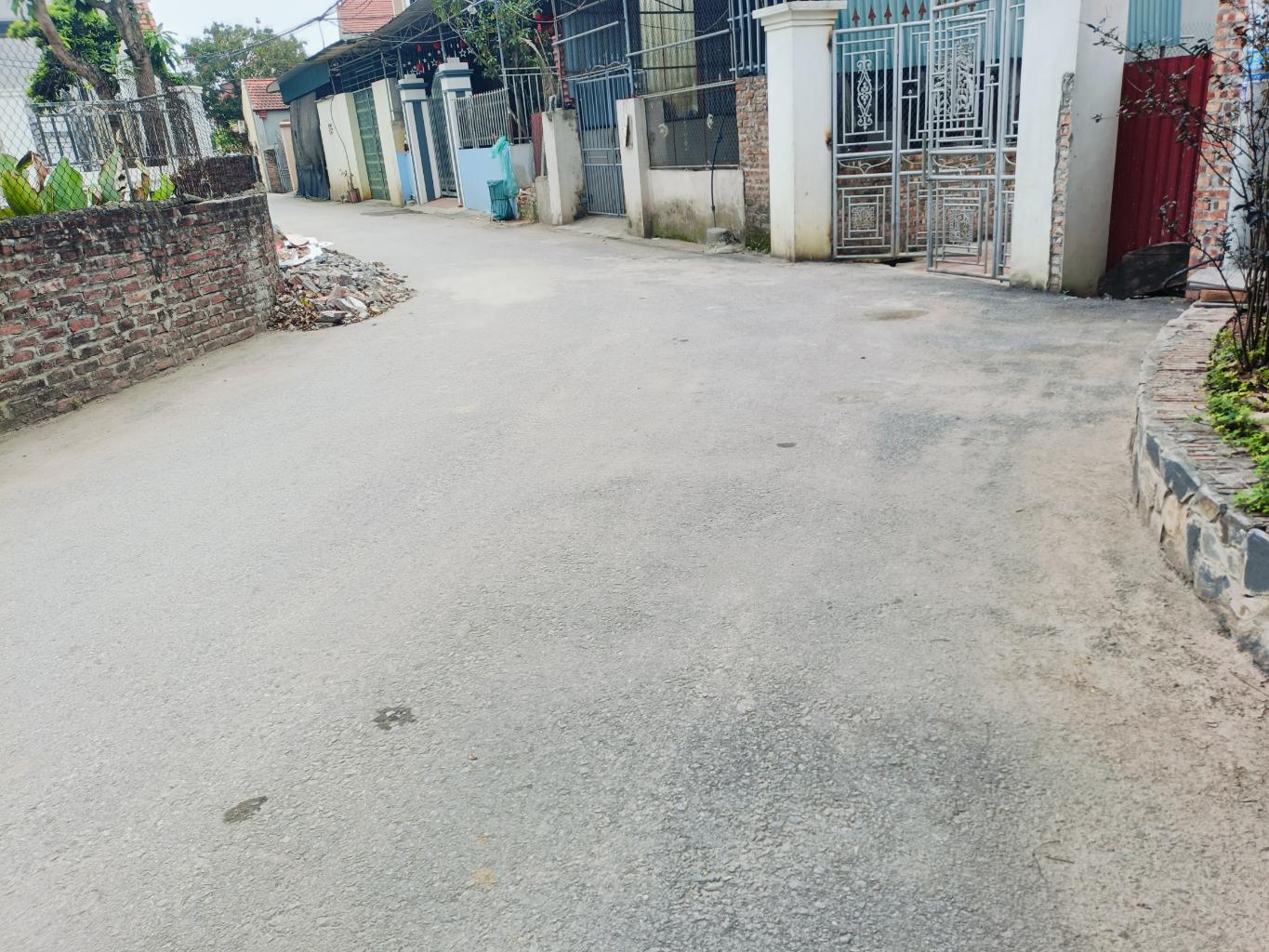 Bán nhà Đông Tảo - diện tích 2400m2 1 tầng - Lô góc - giá 47,3 tỷ