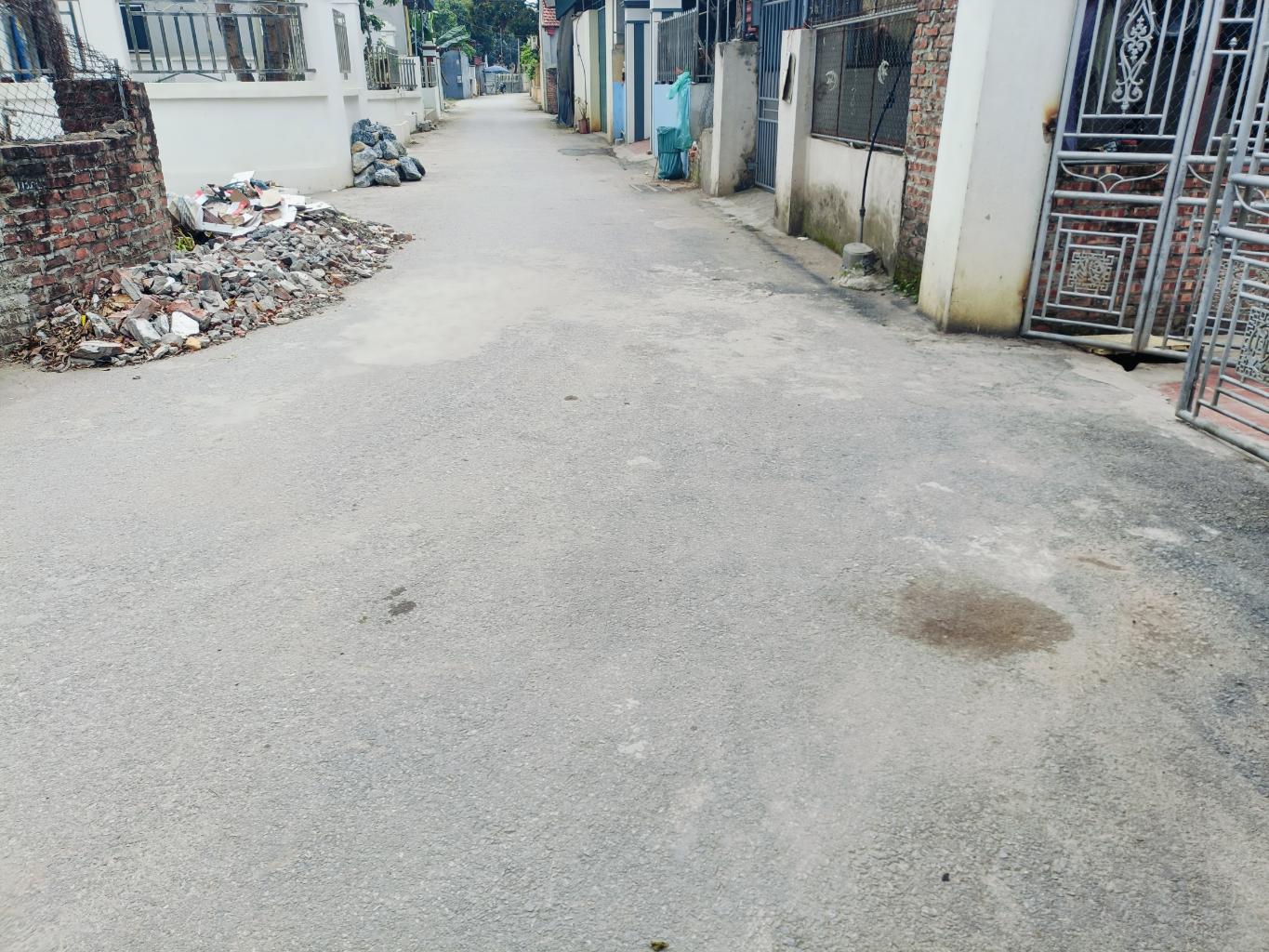 Bán nhà Đông Tảo - diện tích 2400m2 1 tầng - Lô góc - giá 47,3 tỷ