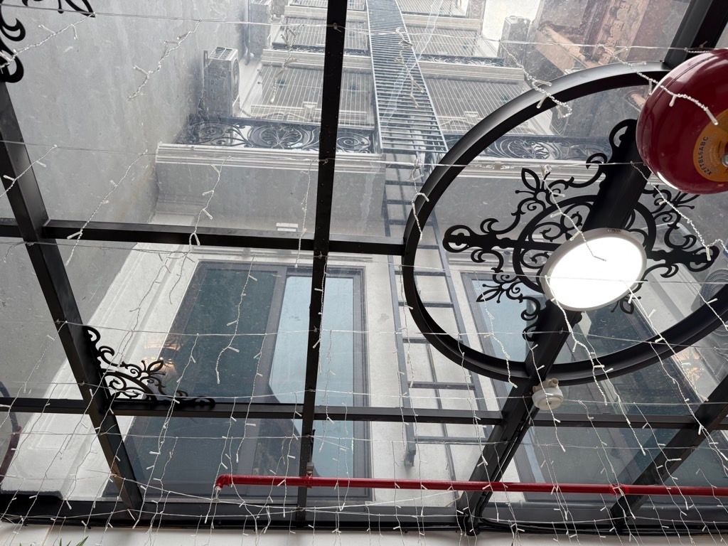 Bán nhà Minh Khai - diện tích 105m2 7 tầng - Thang máy - giá 31,5 tỷ