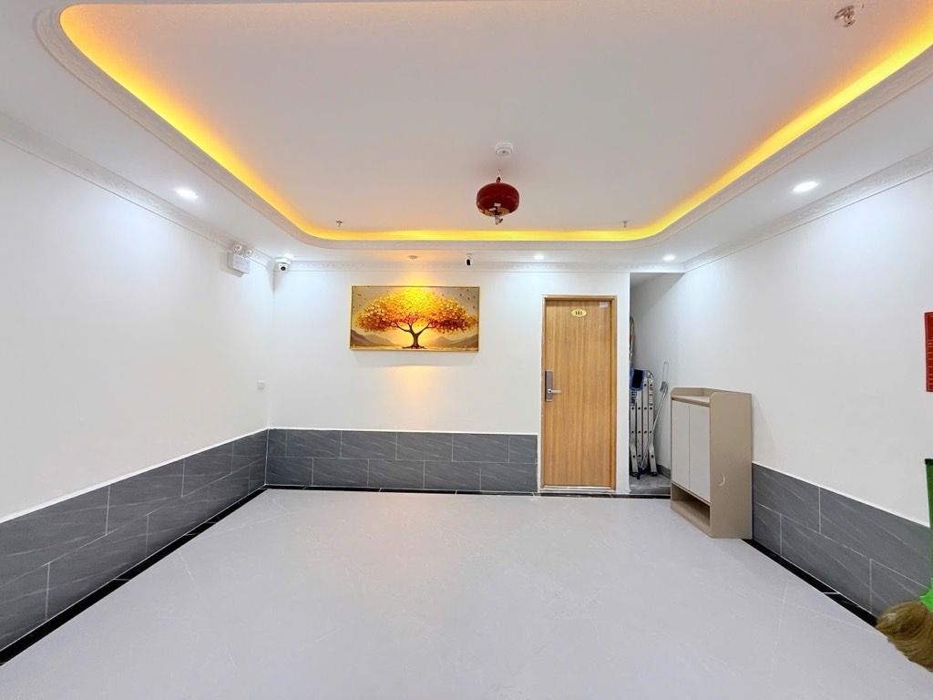 Bán nhà Minh Khai - diện tích 105m2 7 tầng - Thang máy - giá 31,5 tỷ