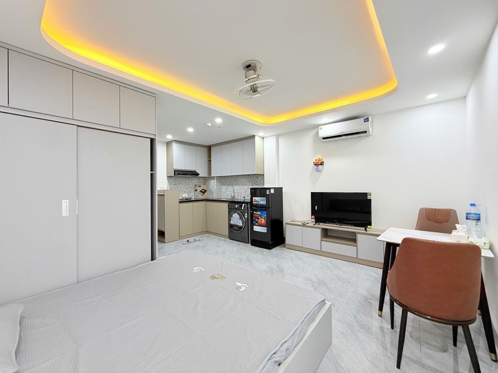 Bán nhà Minh Khai - diện tích 105m2 7 tầng - Thang máy - giá 31,5 tỷ