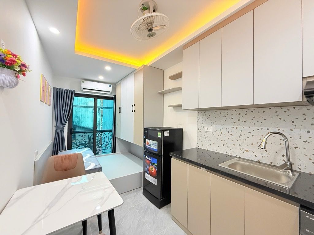 Bán nhà Minh Khai - diện tích 105m2 7 tầng - Thang máy - giá 31,5 tỷ