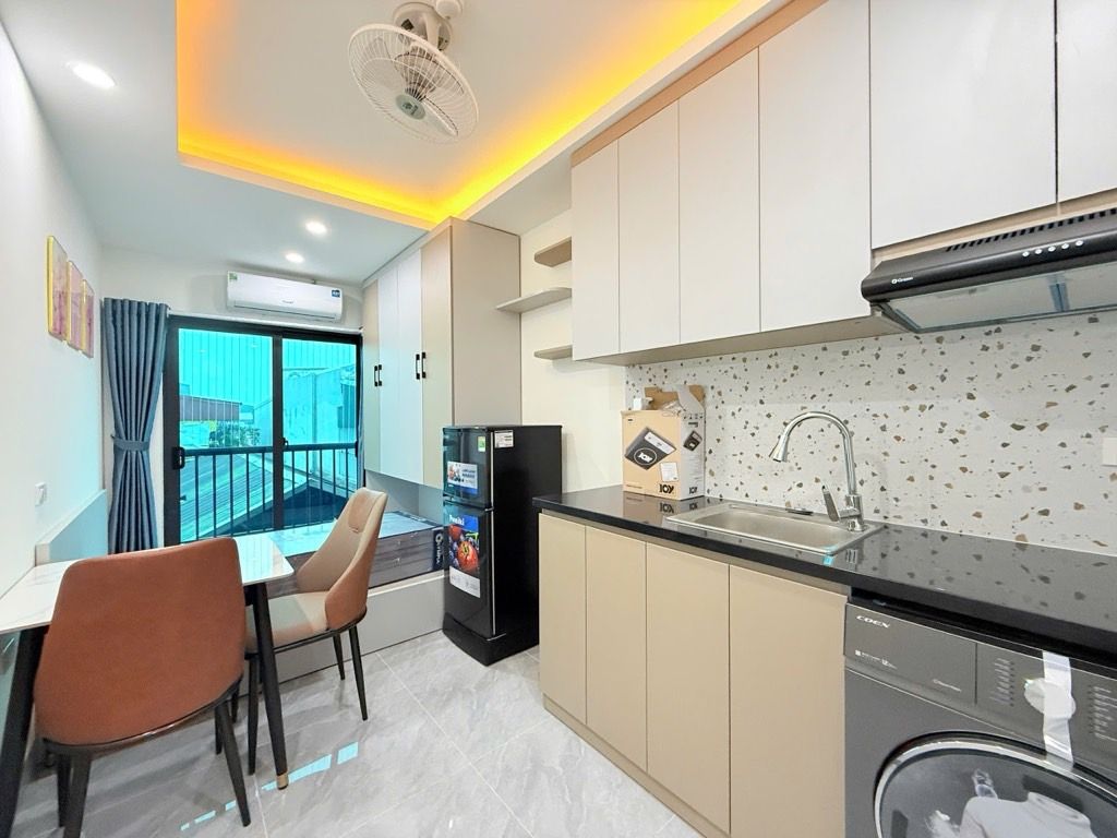 Bán nhà Minh Khai - diện tích 105m2 7 tầng - Thang máy - giá 31,5 tỷ