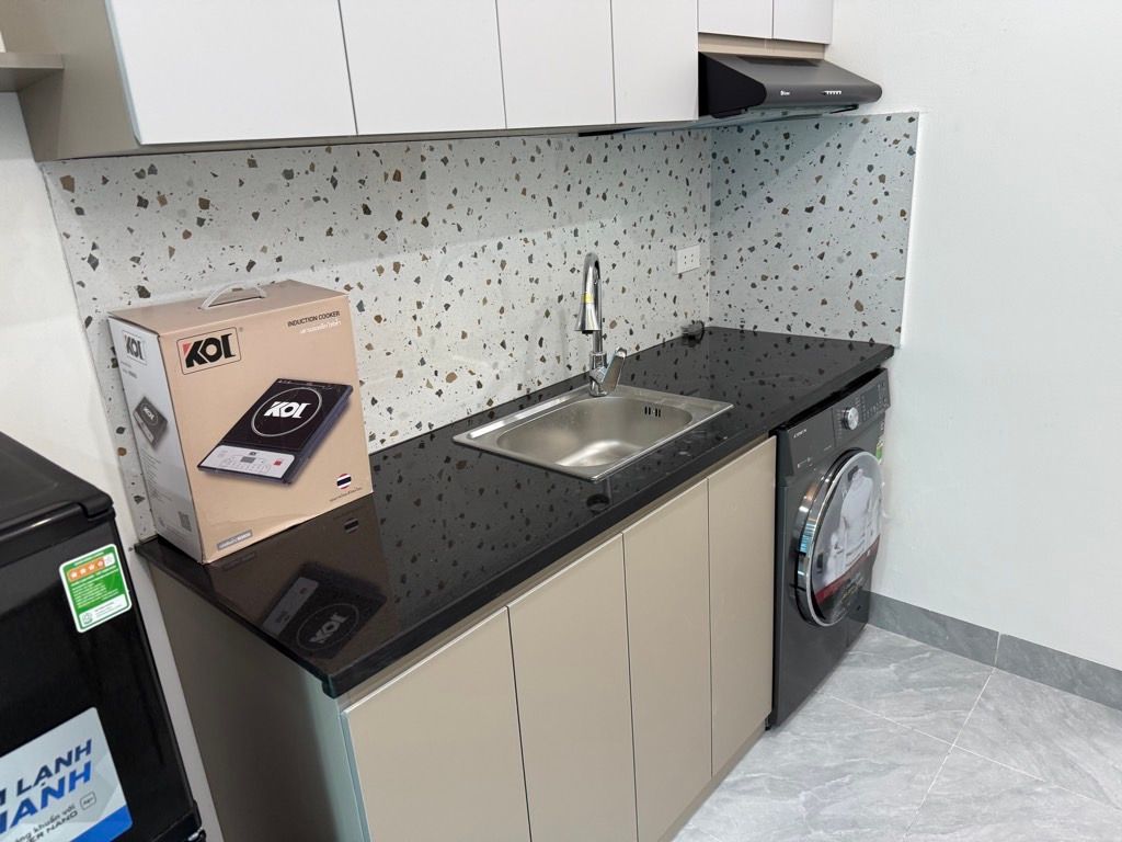 Bán nhà Minh Khai - diện tích 105m2 7 tầng - Thang máy - giá 31,5 tỷ