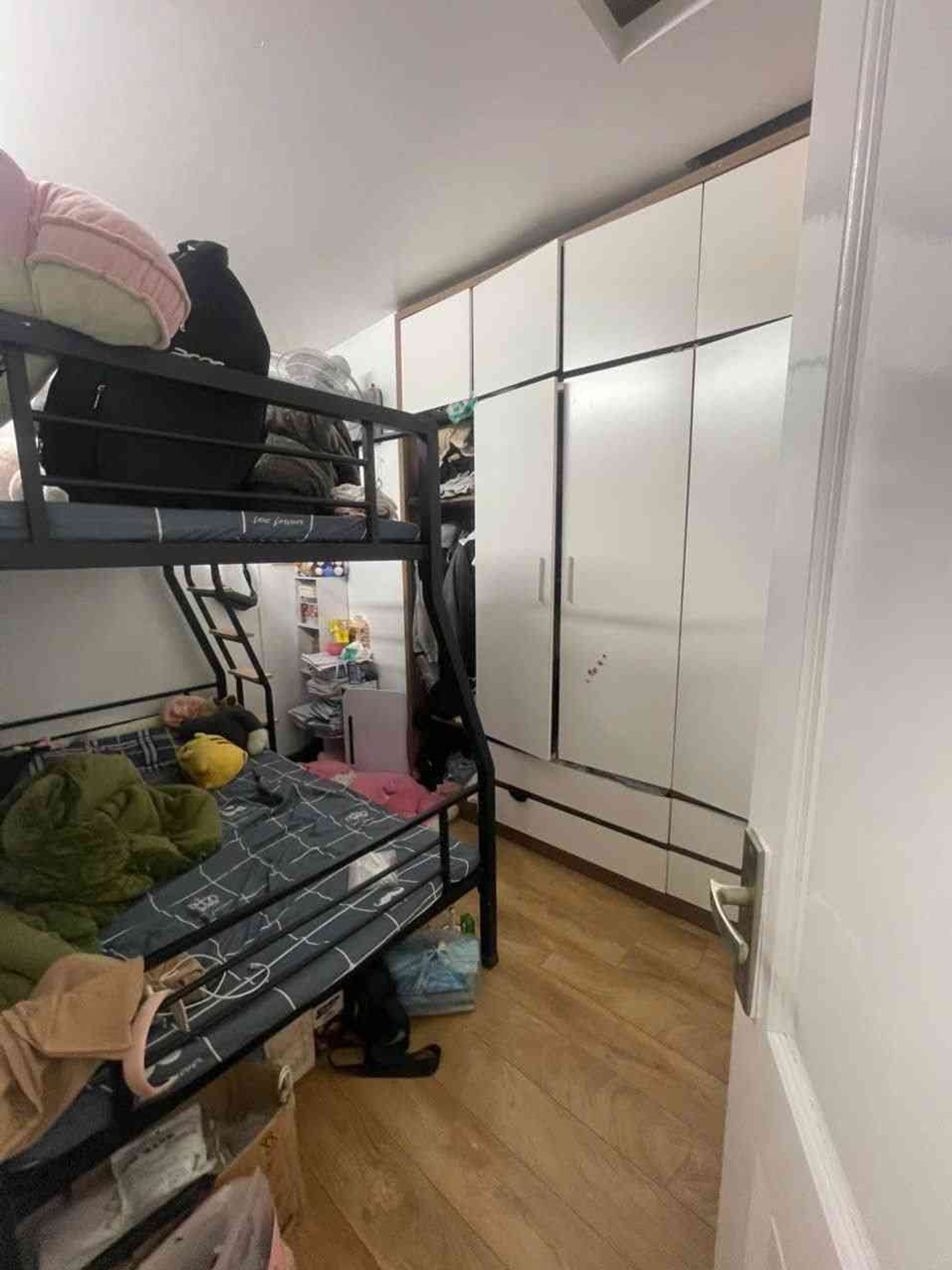 Bán nhà Hoàng Đạo Thành - diện tích 50m2 5 tầng - ô tô tránh - giá 2,6 tỷ