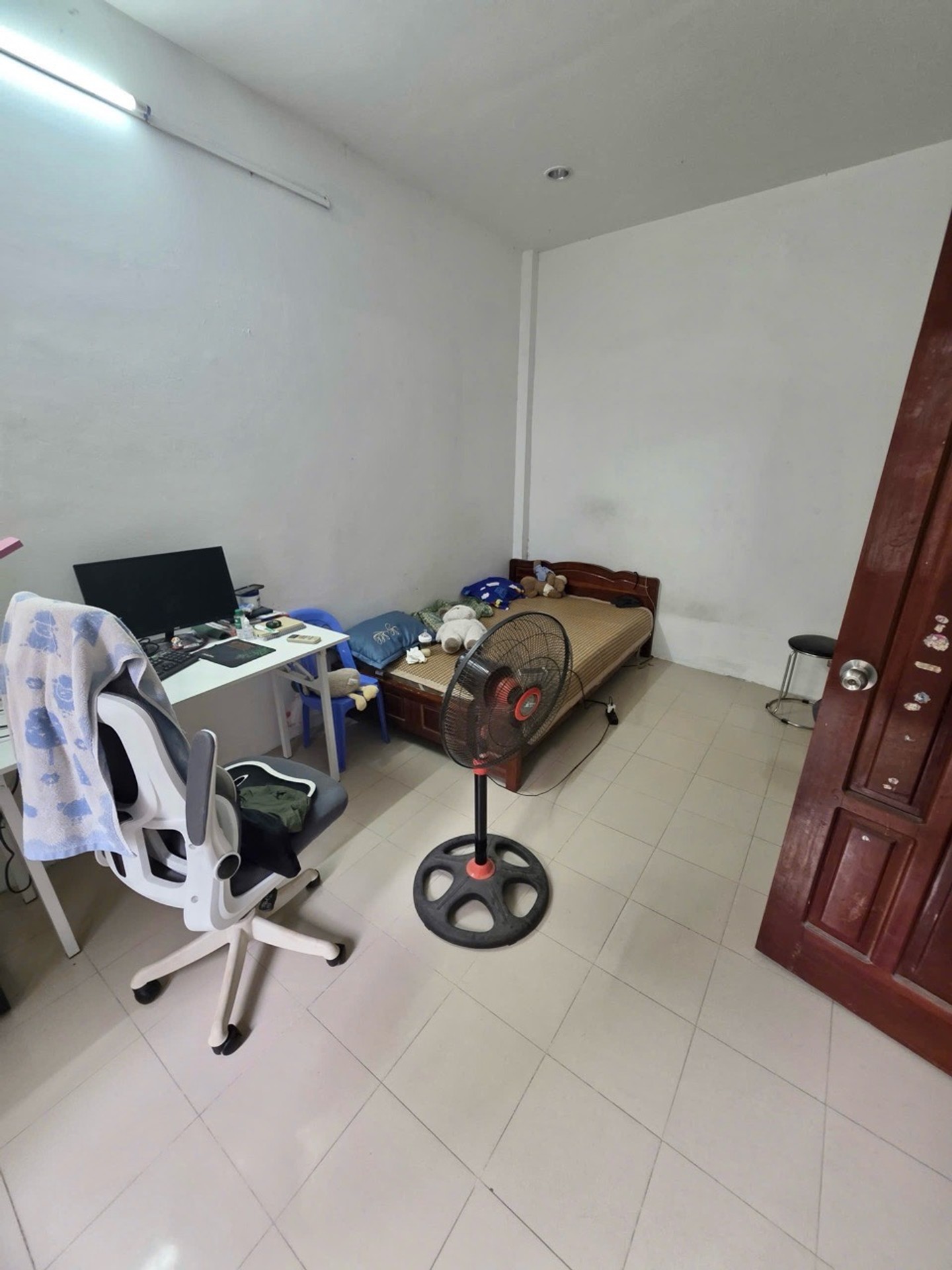 Bán nhà Hai Bà Trưng - diện tích 21m2 5 tầng - Ngõ nông, rộng, thẳng tắp - giá 6,8 tỷ