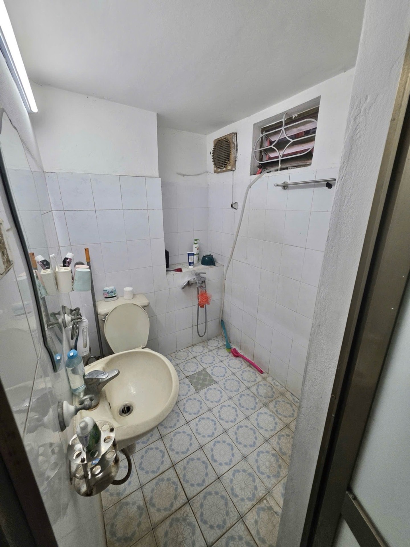 Bán nhà Hai Bà Trưng - diện tích 21m2 5 tầng - Ngõ nông, rộng, thẳng tắp - giá 6,8 tỷ