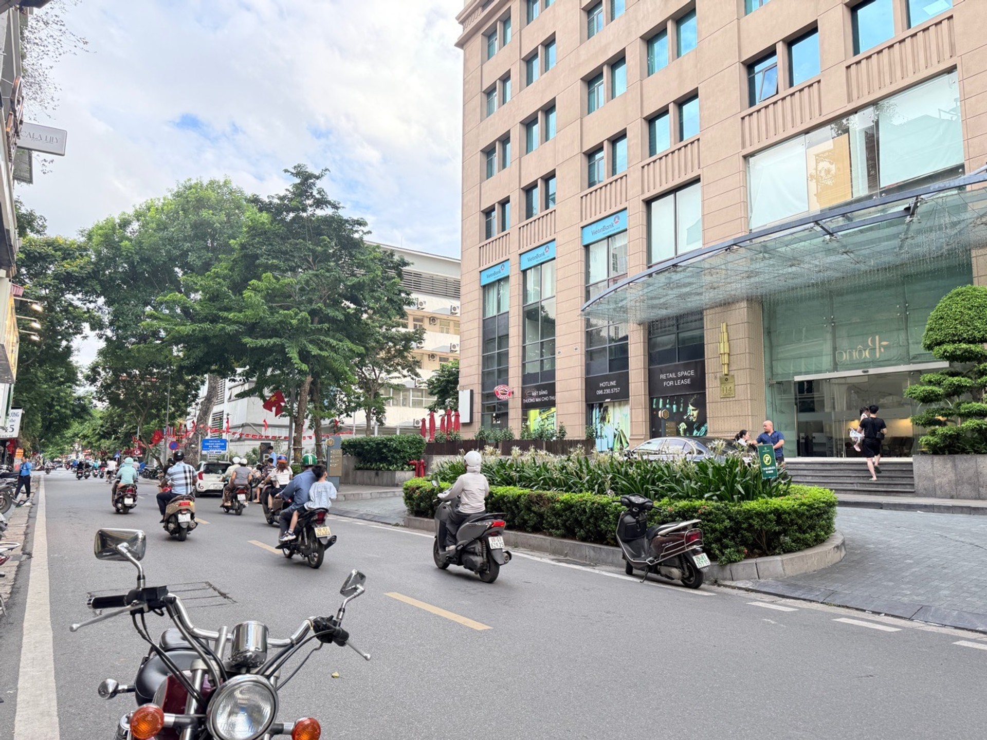 Bán nhà Mai Hắc Đế - diện tích 48m2 1 tầng - Mặt phố đẹp - giá 9 tỷ