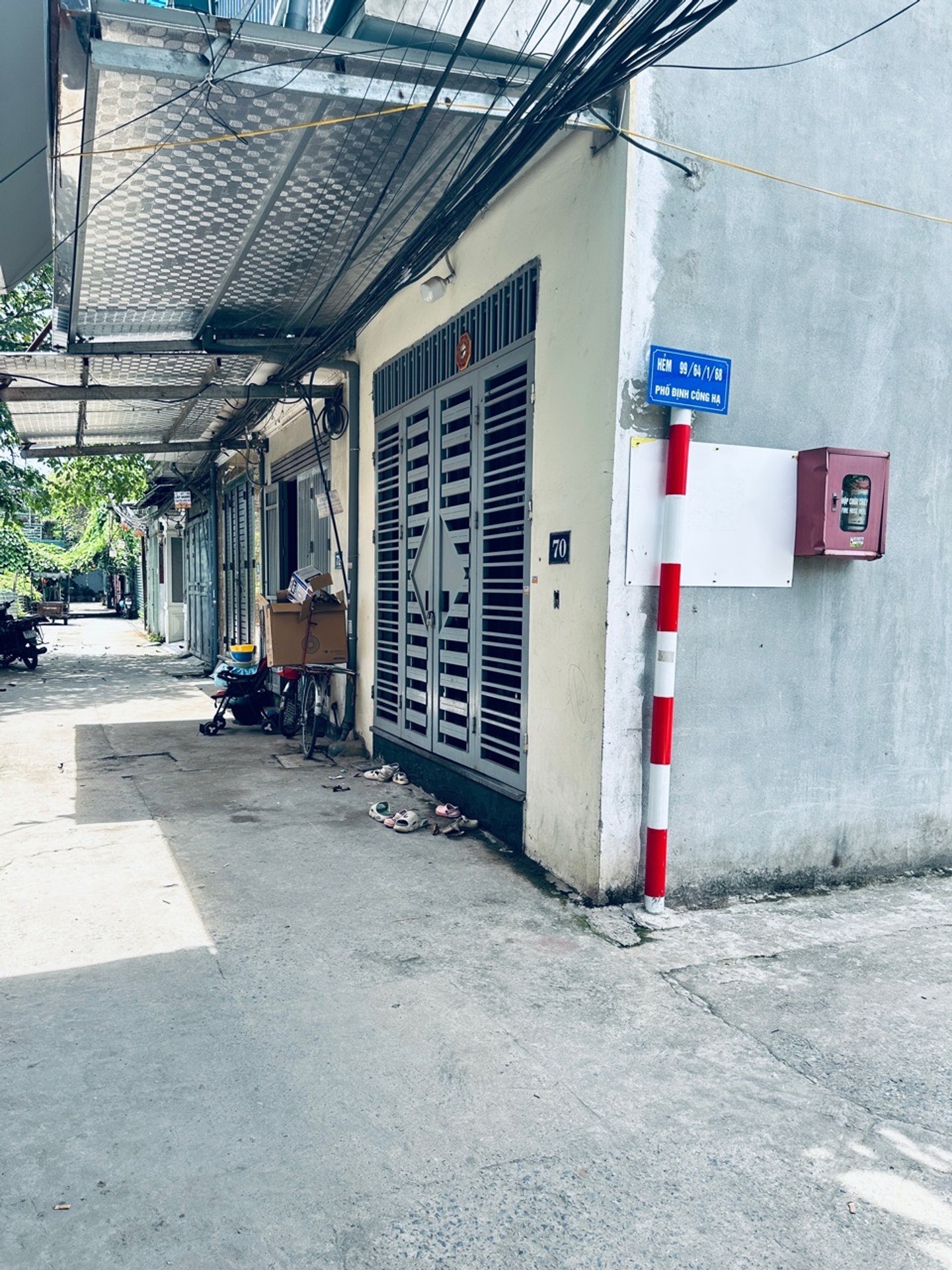 Bán nhà Định Công Hạ - diện tích 48m2 2 tầng - Lô góc, mặt ngõ thông - giá 2,2 tỷ