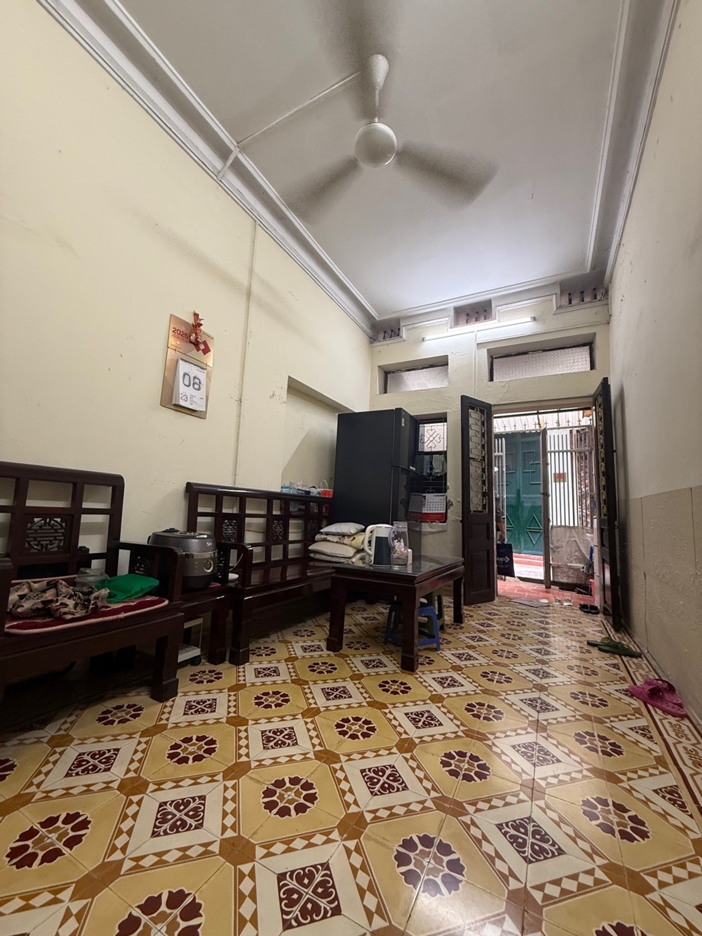 Bán nhà Dương Văn Bé - diện tích 38m2 3 tầng - Mặt Ngõ Ba Gác Thông - giá 11,4 tỷ