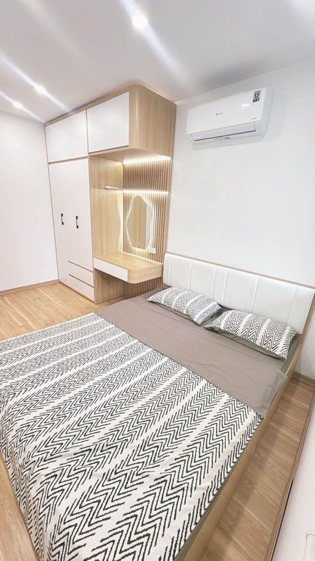 Bán nhà Giải Phóng - diện tích 60m2 5 tầng - Tập thể văn minh, sạch sẽ - giá 3,98 tỷ