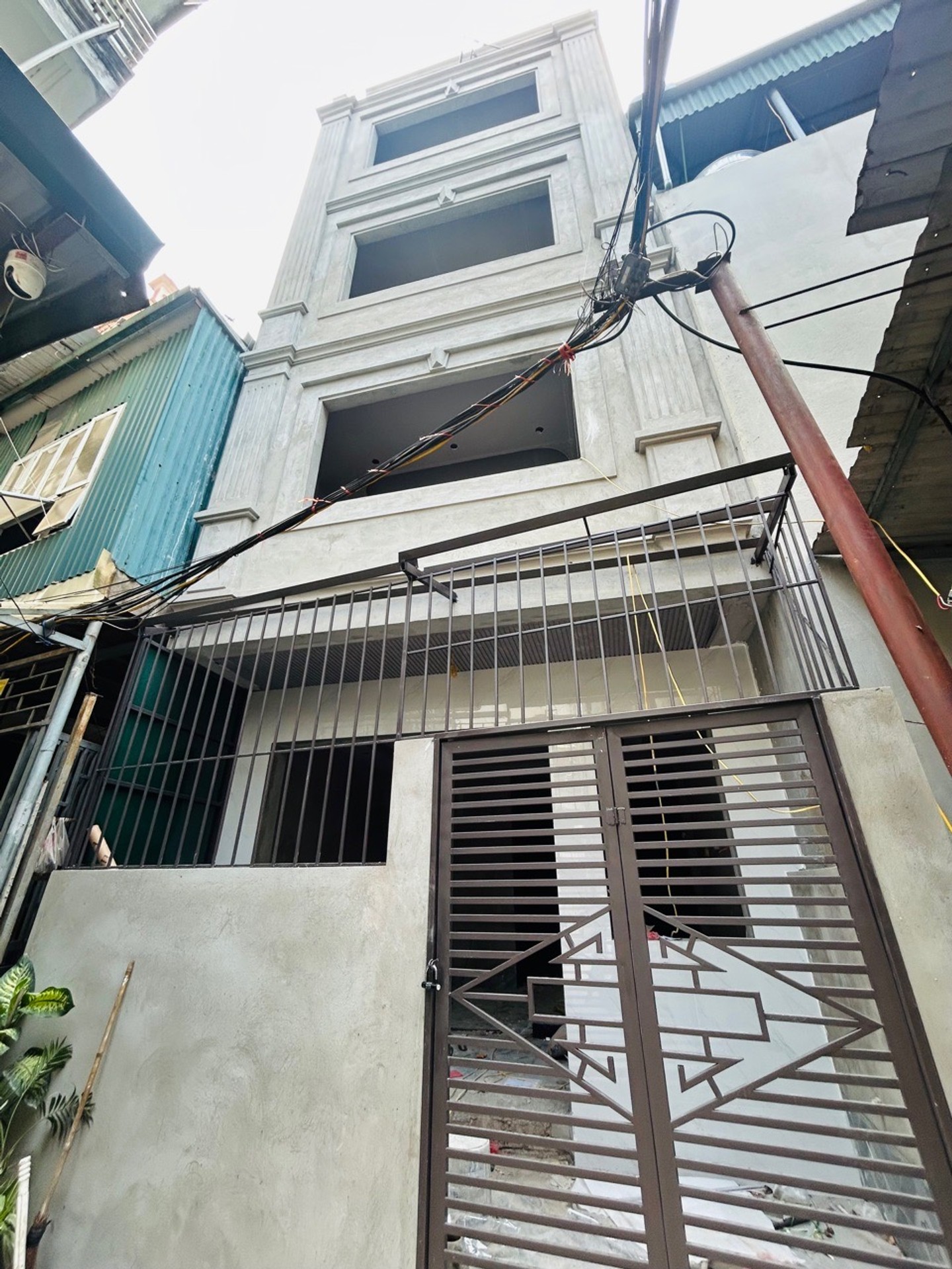 Bán nhà Hưng Phúc - diện tích 39m2 6 tầng - Thang máy - giá 8,9 tỷ