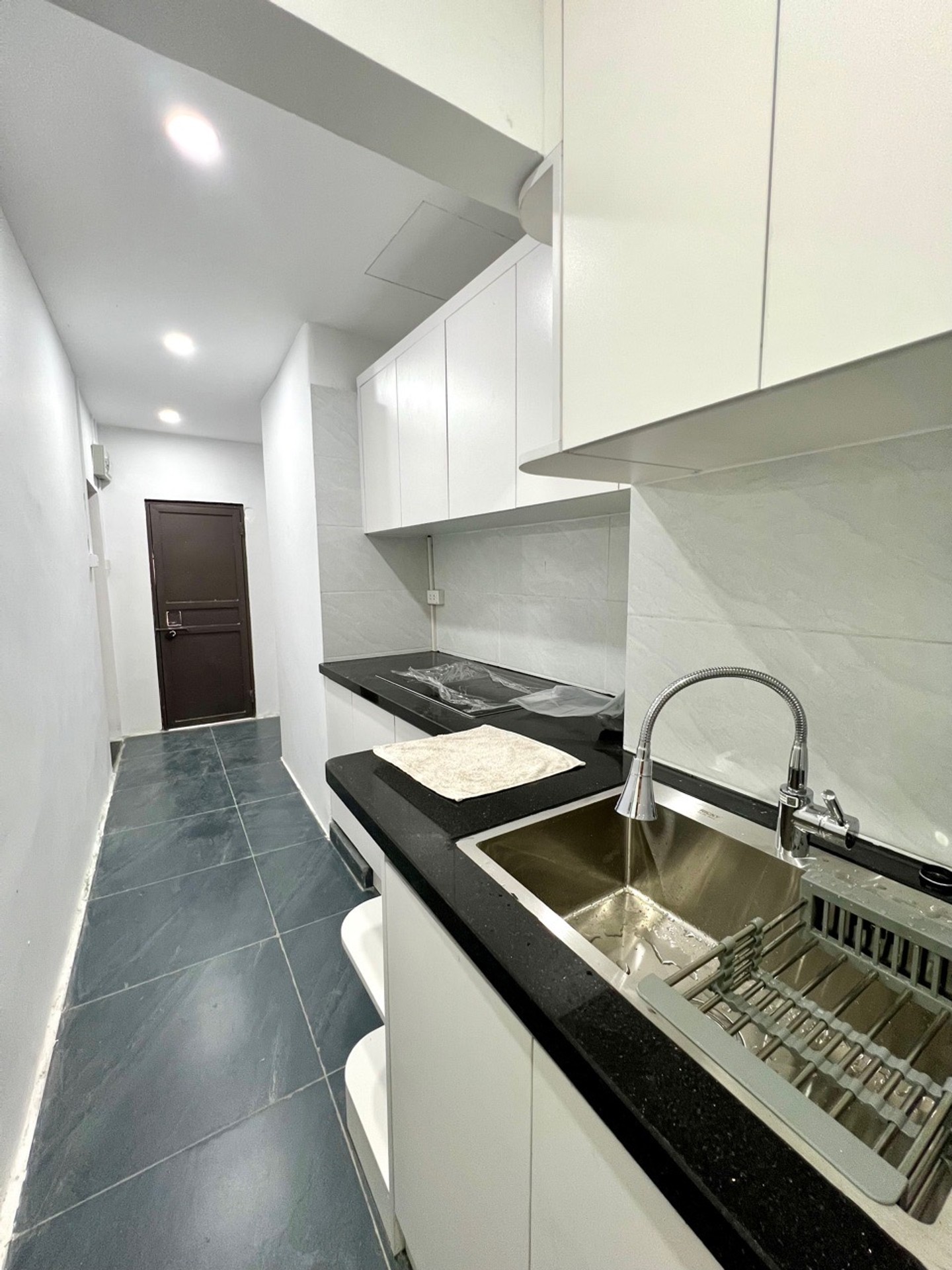 Bán nhà Tập thể Quỳnh Mai - diện tích 90m2 5 tầng - 3 ngủ rộng rãi - giá 5,3 tỷ