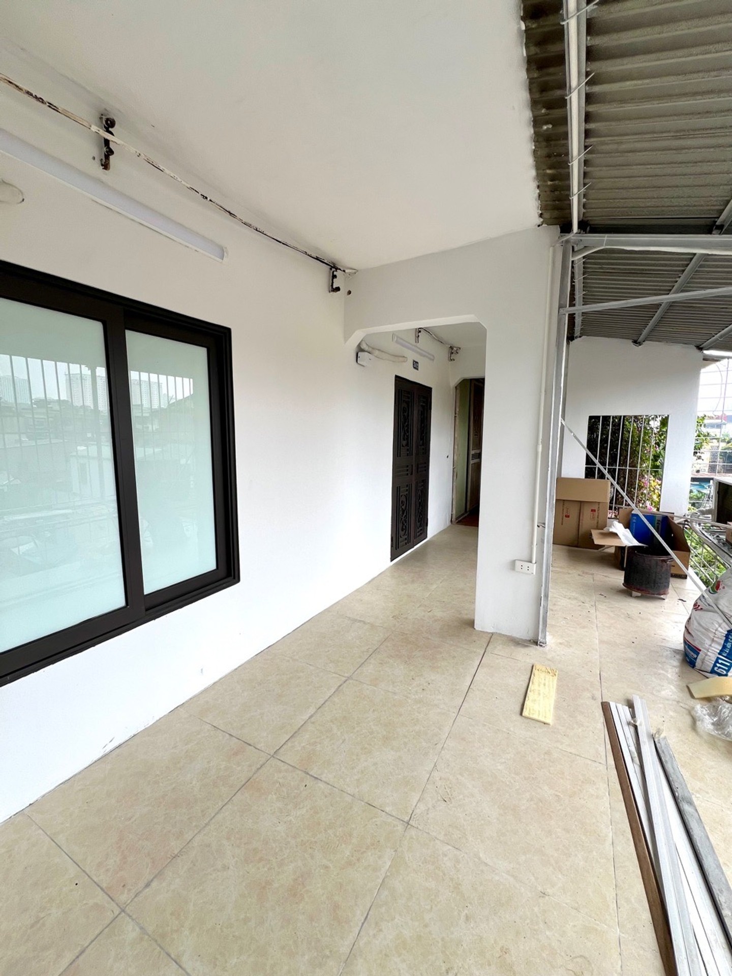 Bán nhà Tập thể Quỳnh Mai - diện tích 90m2 5 tầng - 3 ngủ rộng rãi - giá 5,3 tỷ