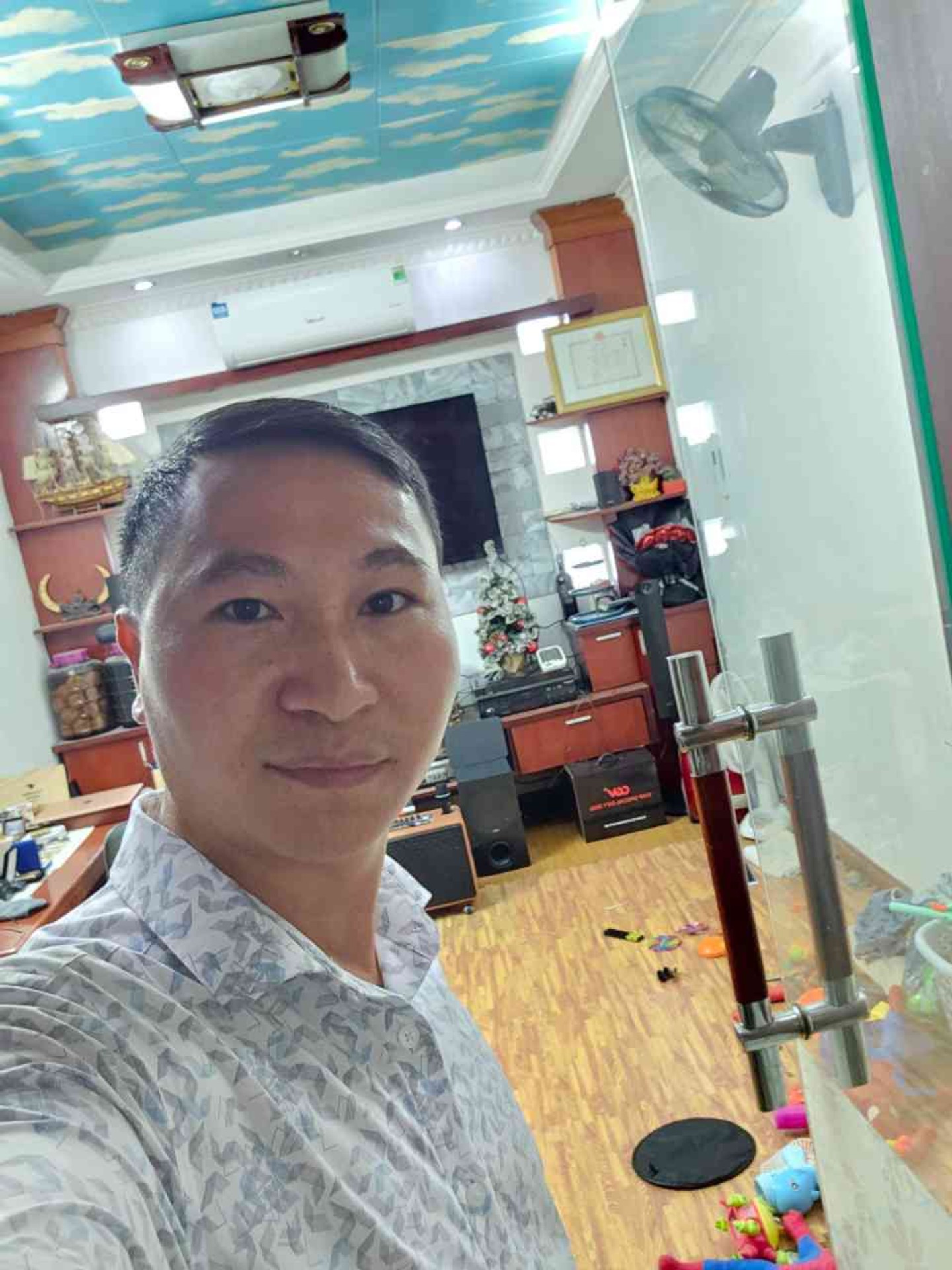 Bán nhà Lĩnh Nam - diện tích 49m2 5 tầng - Lô góc thoáng sáng - giá 11 tỷ