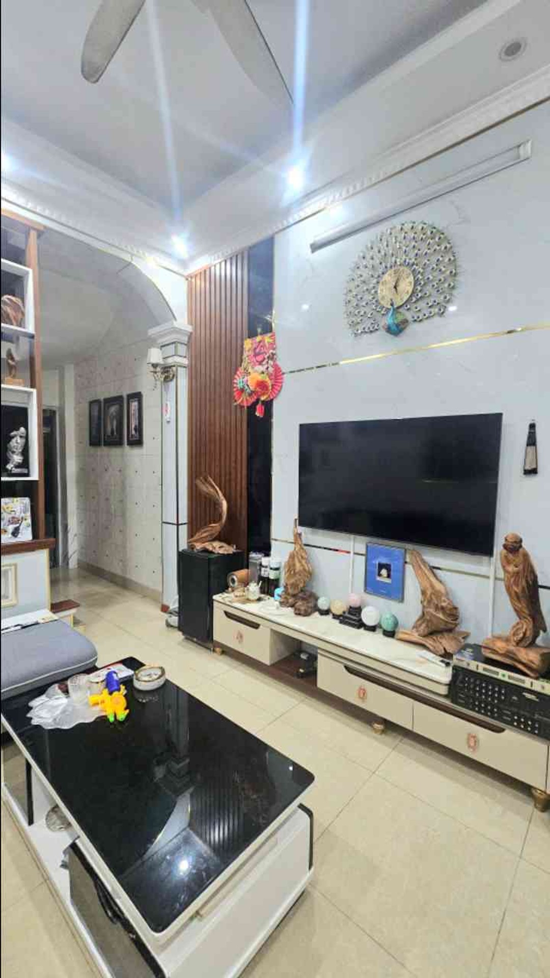 Bán nhà Lĩnh Nam - diện tích 49m2 5 tầng - Lô góc thoáng sáng - giá 11 tỷ