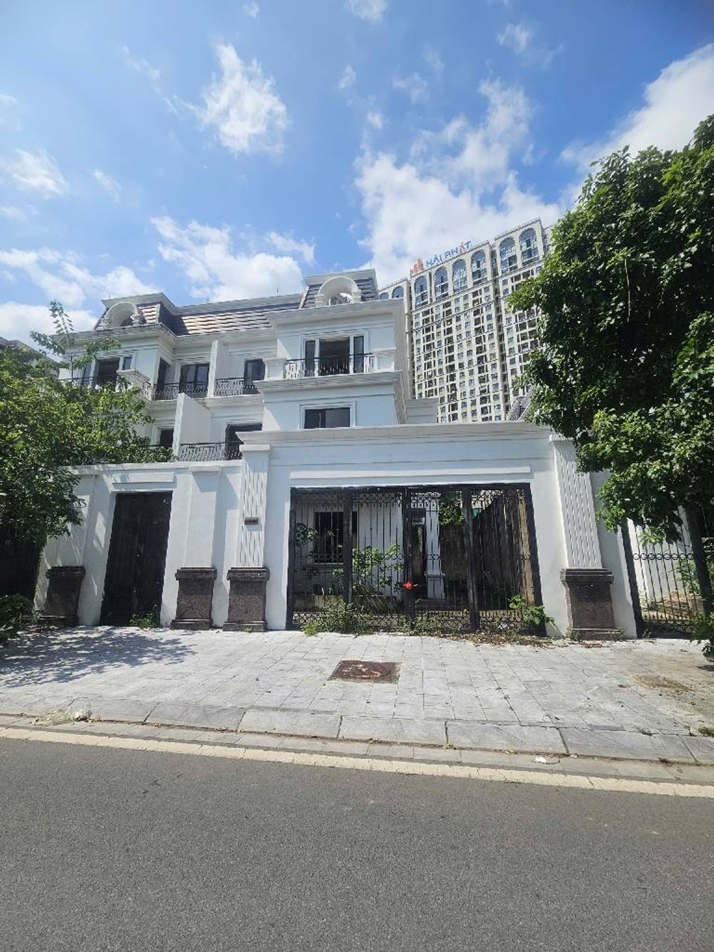 Bán nhà Tố Hữu - diện tích 191m2 5 tầng - ô tô tránh - giá 48 tỷ