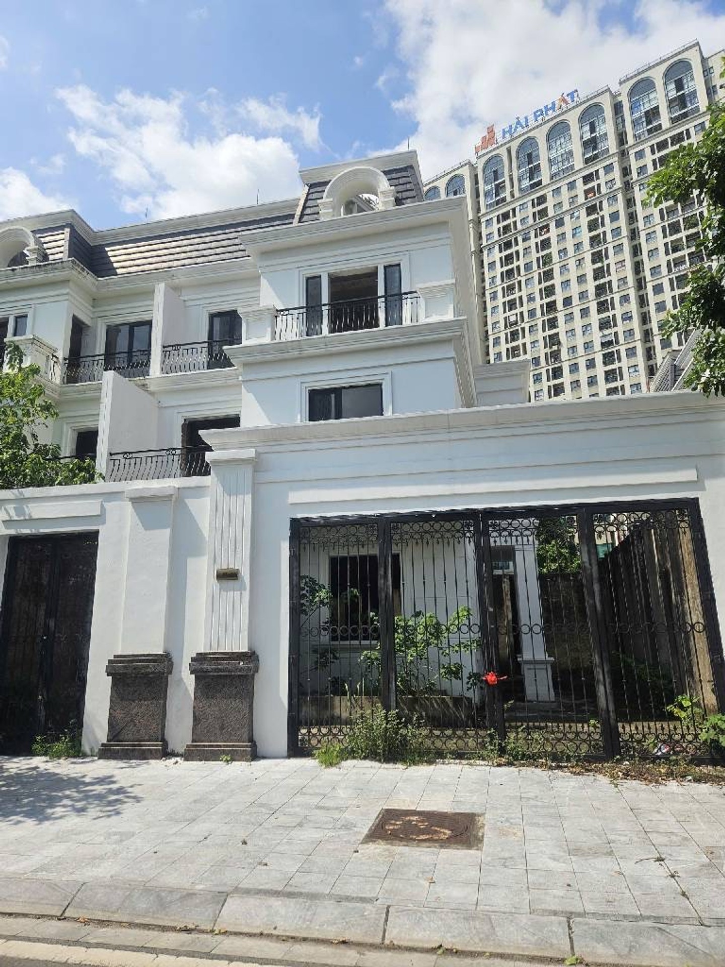 Bán nhà Tố Hữu - diện tích 191m2 5 tầng - ô tô tránh - giá 48 tỷ