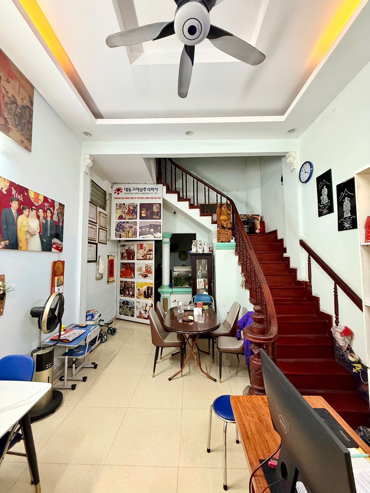 Bán nhà Hai Bà Trưng - diện tích 47m2 4 tầng - Mặt ngõ ô tô tránh, kinh doanh sầm uất - giá 19,6 tỷ