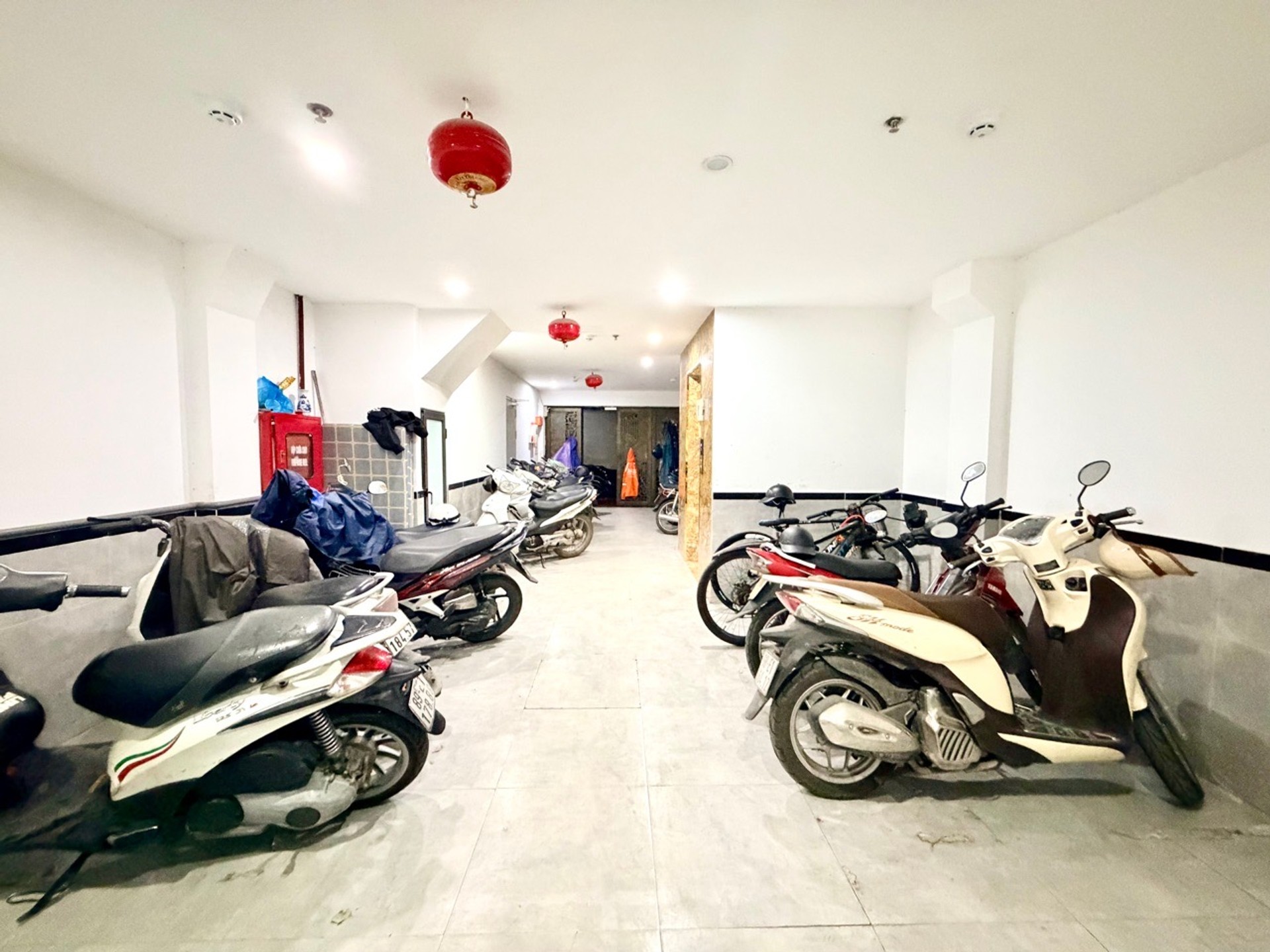 Bán nhà Hai Bà Trưng - diện tích 66m2 6 tầng - Siêu phẩm căn hộ dịch vụ - giá 20,2 tỷ
