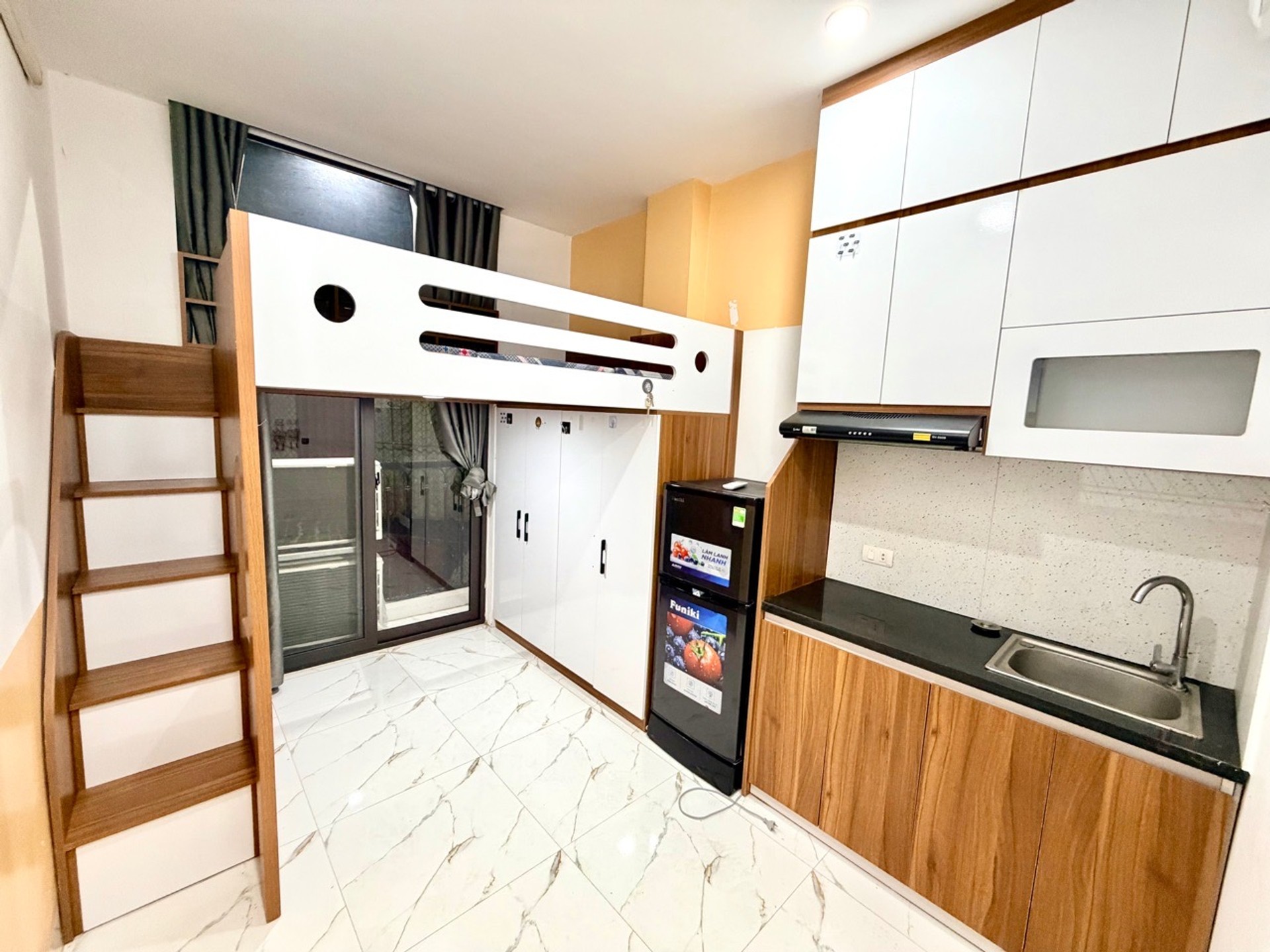 Bán nhà Hai Bà Trưng - diện tích 66m2 6 tầng - Siêu phẩm căn hộ dịch vụ - giá 20,2 tỷ