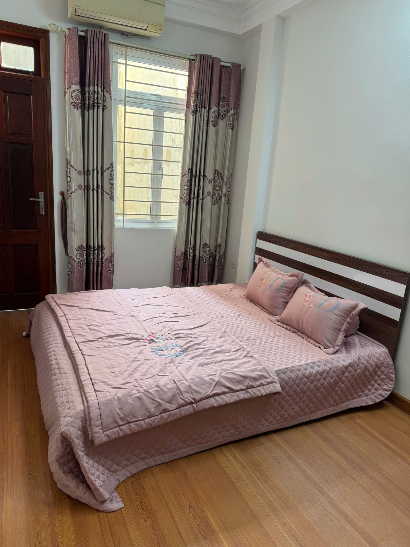 Bán nhà Vĩnh Hưng - diện tích 30m2 5 tầng - Nhà đẹp hiếm có - giá 6,8 tỷ