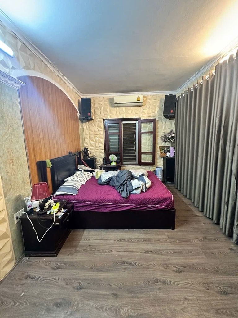 Bán nhà Yên Bái 1 - diện tích 220m2 3 tầng - Mặt phố, 2 mặt ngõ - giá 43 tỷ