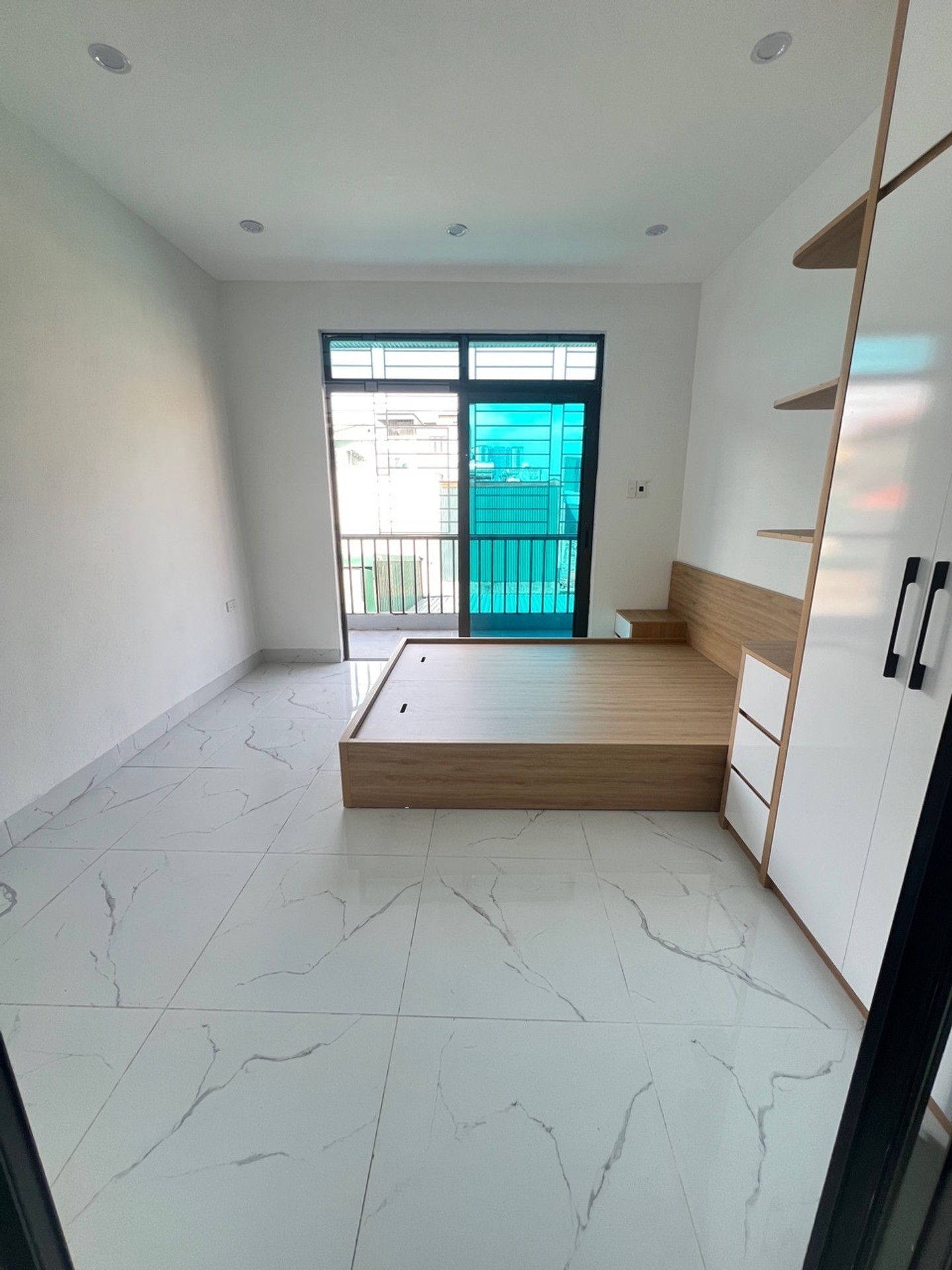 Bán nhà Tân Khai - diện tích 23m2 3 tầng - Ngõ ba gác - giá 3,8 tỷ